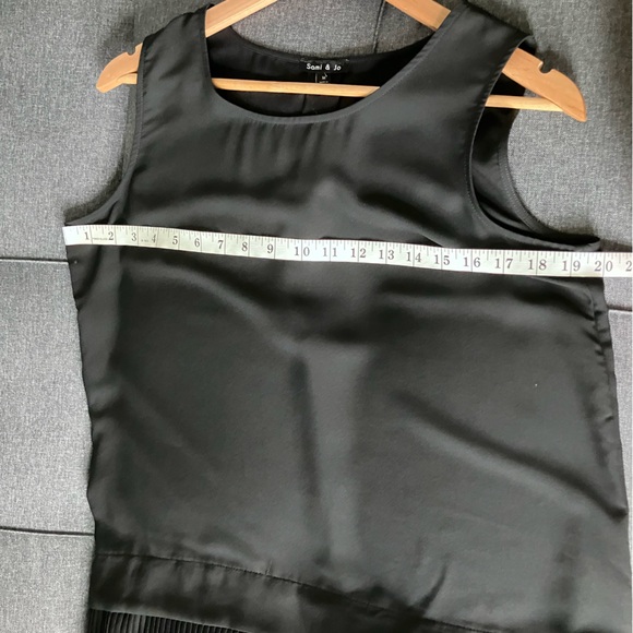 SAMI & JO Black Pleated Bottom Tank Blouse Size M - Picture 7 of 10